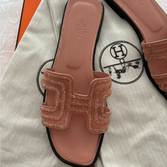 AUTHENTIC Hermes Oran sandals ( size 39) - Picture 2 of 5